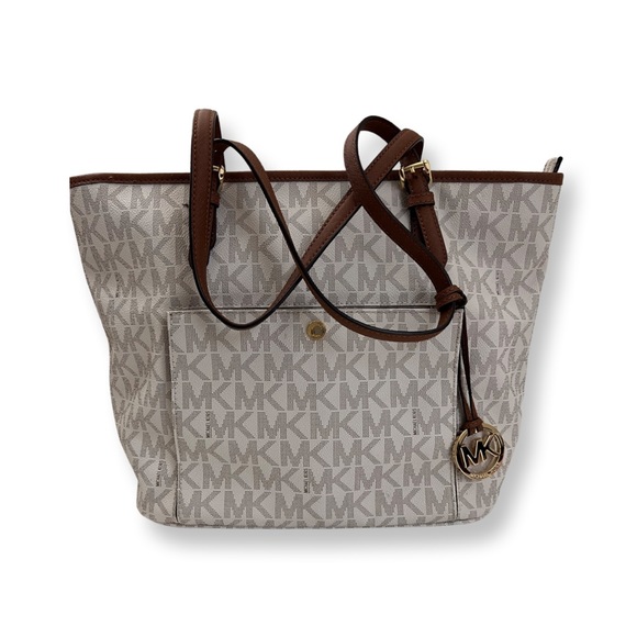 Michael Kors - Picture 1 of 3